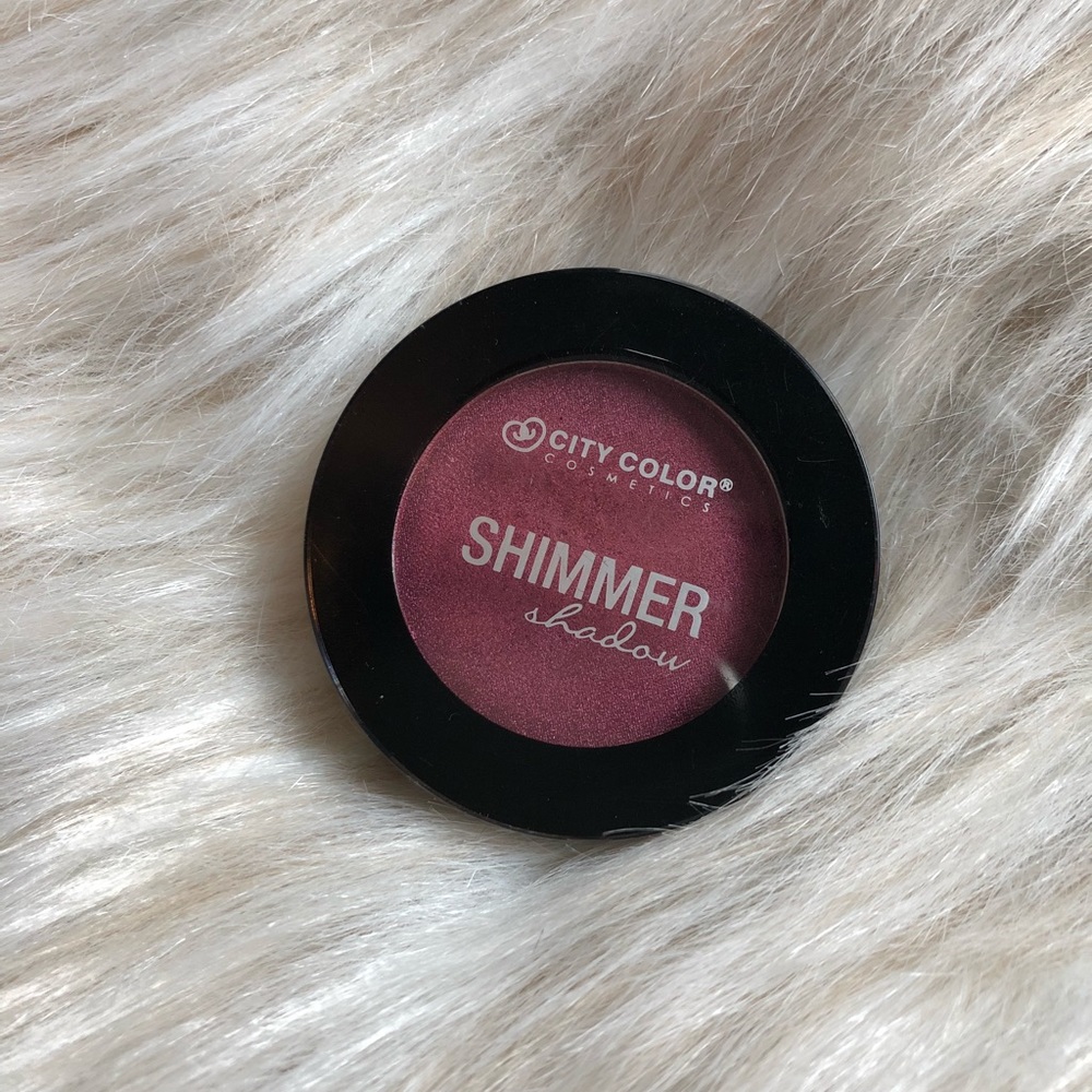 City color shimmer shadow- it’s a girl